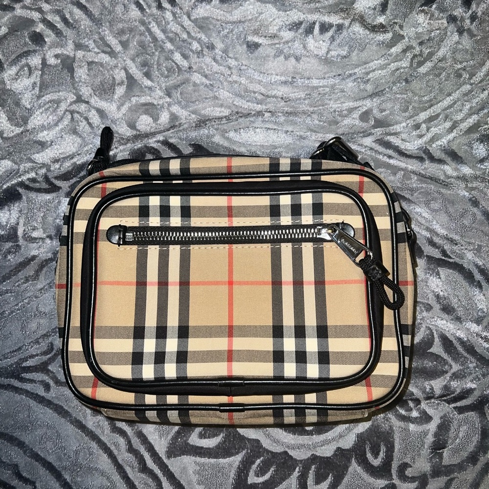 Burberry cross body